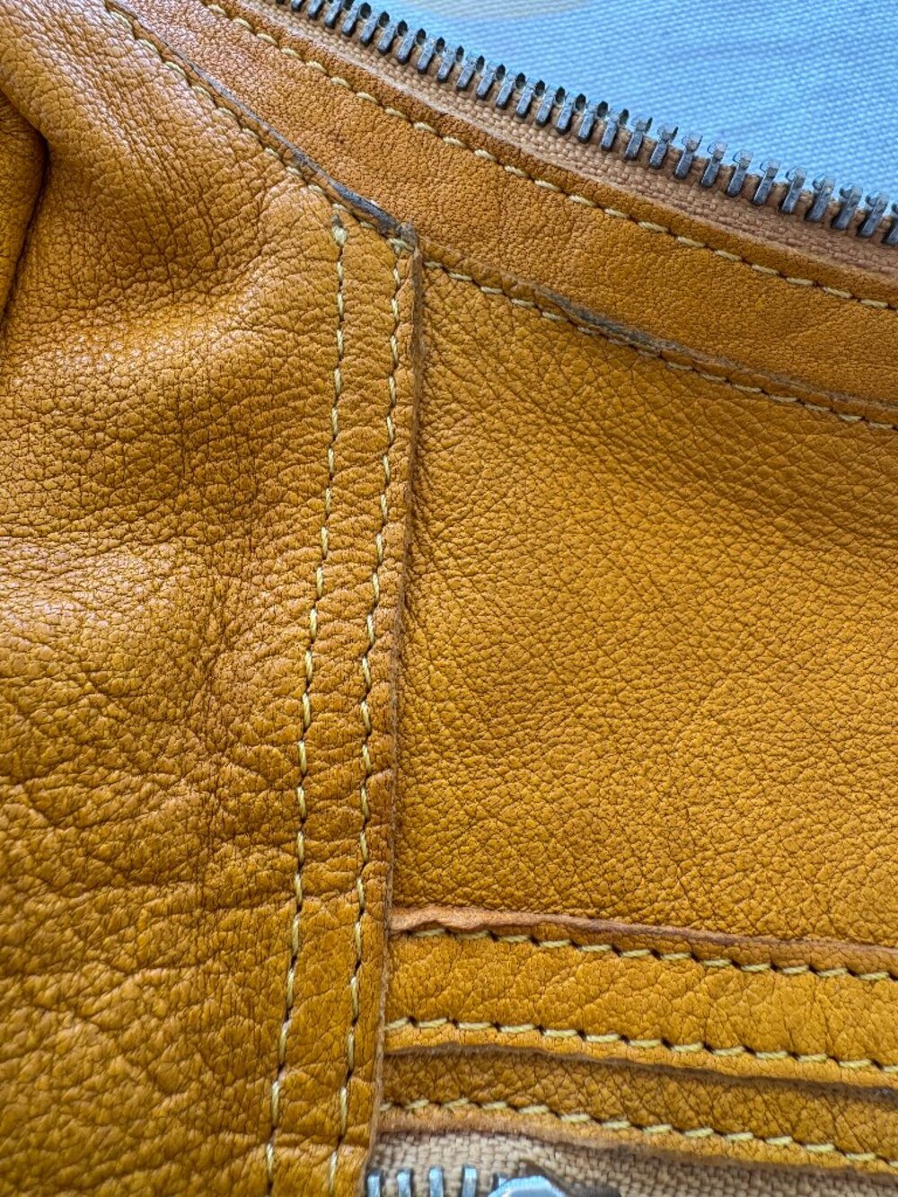 See By Chloe Leather Hobo bag with dust bag - Picture 10 of 11